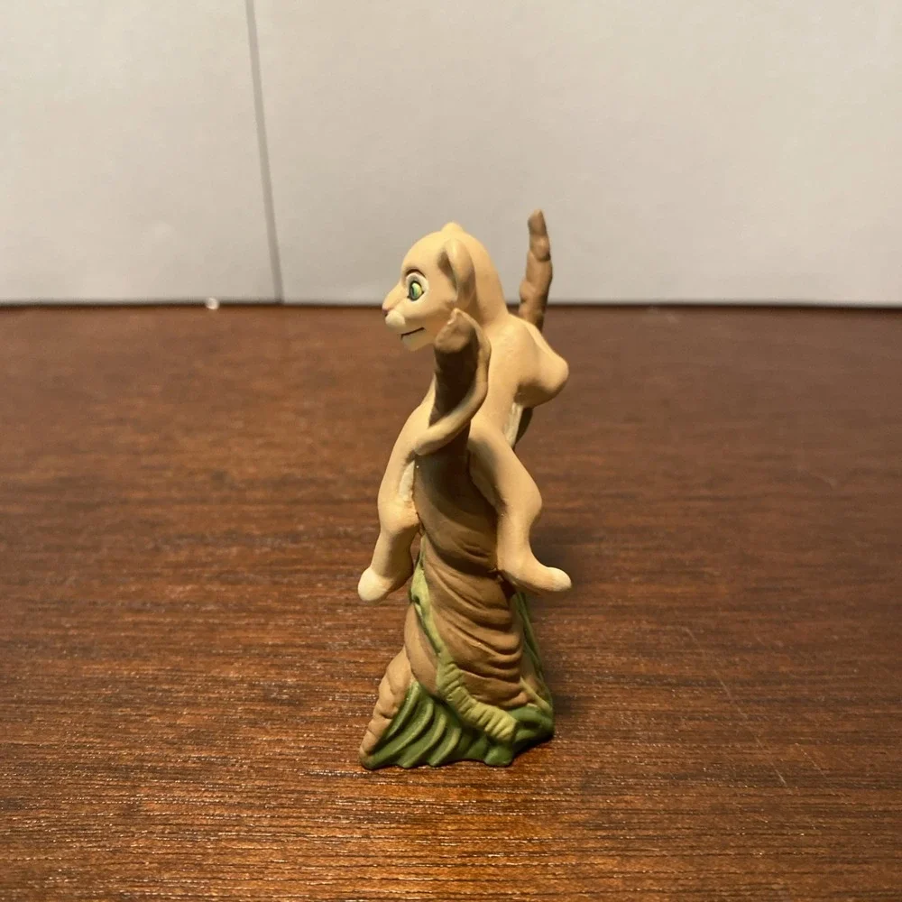 Hallmark Keepsake Ornament 1994 Nala The Lion‎ King
